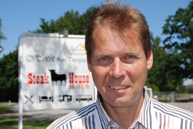 Detlef Hertzsch hat mit Erfolg im Hotel „Am Tierpark“ ein „Steak House“ etabliert. 
