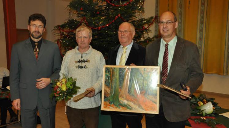 Thomas Duve erhielt  die Ehrennadel des Städte- und Gemeindetages.