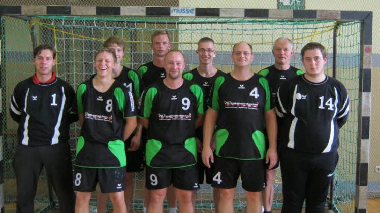 Die Sternberger Handball-Männer fuhrenden ersten Saisonsieg ein. 