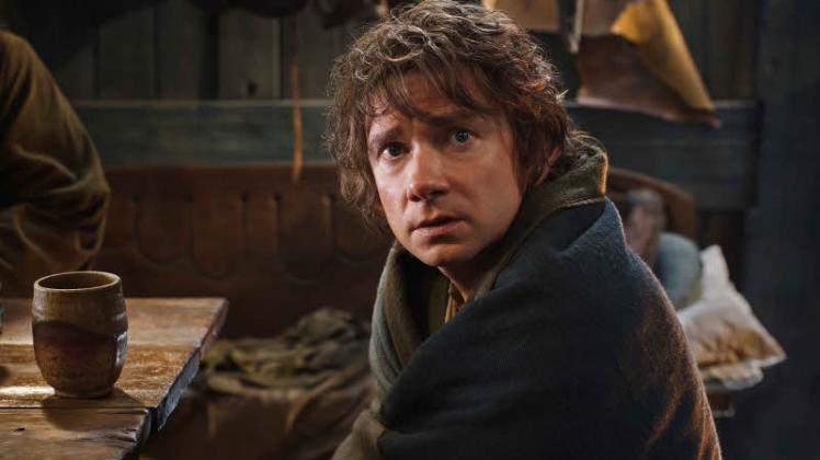 Immer noch auf gefährlicher Reise: Hobbit Bilbo Beutlin (Martin Freeman) ist gemeinsam mit Gandalf, dem Zauberer, und den Zwergen auf der Suche nach dem Drachenschatz. Selbstredend muss er dabei viele Abenteuer bestehen.  