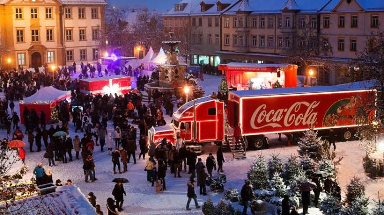 Der 18 Tonnen schwere und fast 17 Meter lange Coca-Cola-Weihnachtstruck  kommt heute nach Güstrow.