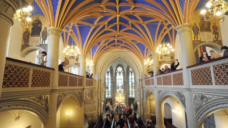 Kleinod im Schloss:  Vor  450 Jahre wurde  die Schlosskirche erbaut. Sie ist für ihr Sternengewölbe über die Landesgrenzen hinaus bekannt. 