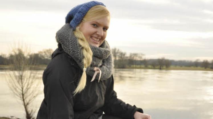 Während des Hochwassers im Juni 2013 ist Julia Schossner an der Elbe bei Rühstädt als Deichläufer im Einsatz gewesen.  