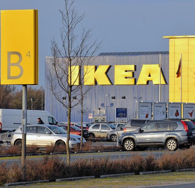 Importschlager aus Schweden: Ikea in Schutow macht „Knut-Schlussverkauf“. Importschlager aus Schweden: Ikea in Schutow macht „Knut-Schlussverkauf“.