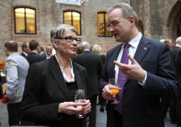 Justizministerin Uta-Maria Kuder (CDU) im Gespräch mit Dietmar Knecht, Landeschef des  Beamtenbundes 