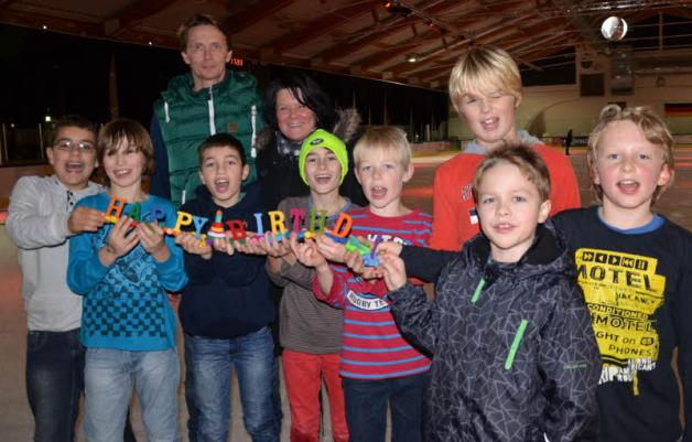 Hatten viel Spaß beim 1500. Kindergeburtstag: die Gruppe um Geburtstagskind Tjark (4.v.li.). Hatten viel Spaß beim 1500. Kindergeburtstag: die Gruppe um Geburtstagskind Tjark (4.v.li.).