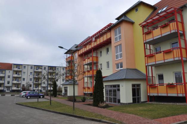 Komplett barrierefrei wohnt es sich im ehemaligen Gebäude der DDR-Staatsbank. Komplett barrierefrei wohnt es sich im ehemaligen Gebäude der DDR-Staatsbank.