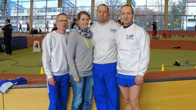 Die erfolgreichen Athleten des 1. LAV Sternberg (v.l.): Bill Parczenski, Kati, Michael Schröder, Andreas Steuer 