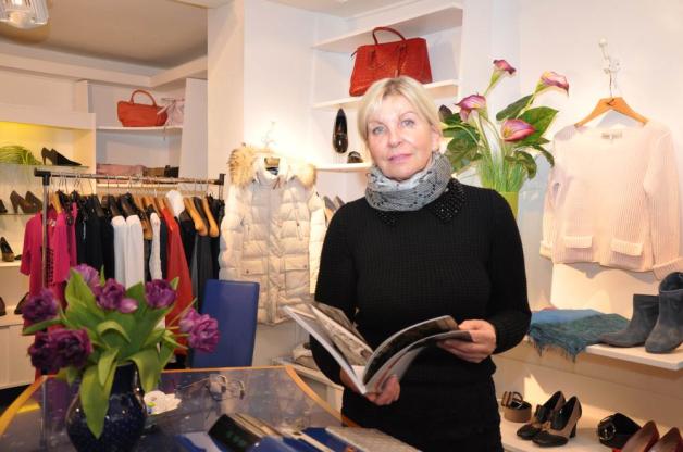 Beruflich hat die Pinnowerin mit Mode zu tun: In Schwerin betreibt sie das Geschäft „Schuhe & Mode“. Wenn sie bei den Schafen ist, hütet ihr Mann den Laden. Beruflich hat die Pinnowerin mit Mode zu tun: In Schwerin betreibt sie das Geschäft „Schuhe & Mode“. Wenn sie bei den Schafen ist, hütet ihr Mann den Laden.