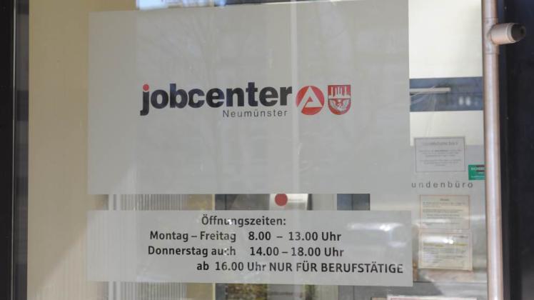 Das Jobcenter an der Friedrichstraße fordert Sozialhilfeempfänger auf, ihre angeblich zu hohen Mietkosten zu senken.