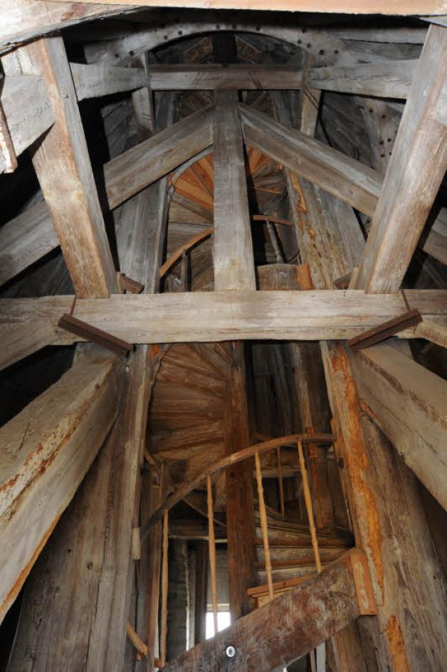 Wie bei Rapunzel: Eine märchenhafte Wendeltreppe führt in die Turmspitze. Wie bei Rapunzel: Eine märchenhafte Wendeltreppe führt in die Turmspitze.