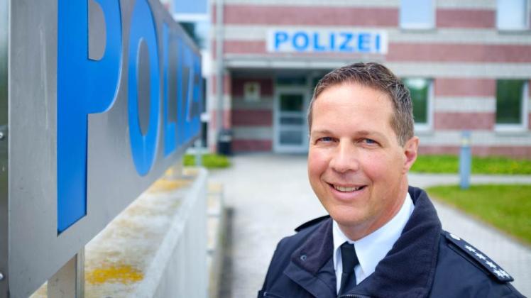 Dienstantritt für Stefan Damrath: Der Erste Polizeihauptkommissar übernimmt die Leitung des Polizeireviers Lichtenhagen.  