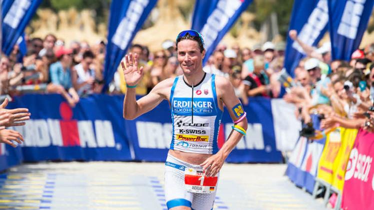 Profi-Triathlet Andreas Raelert lief beim 70.3-Ironman auf Mallorca auf den dritten Rang und zeigte sich anschließend mit seinem Saisoneinstieg zufrieden. Profi-Triathlet Andreas Raelert lief beim 70.3-Ironman auf Mallorca auf den dritten Rang und zeigte sich anschließend mit seinem Saisoneinstieg zufrieden.