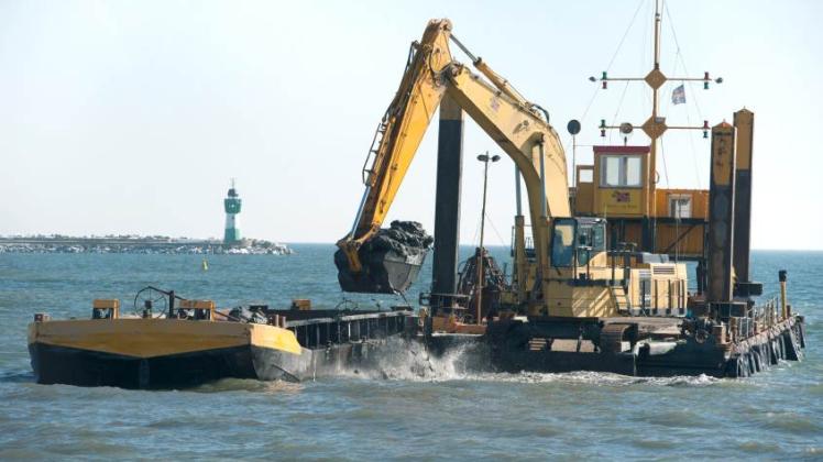 Der Fährhafen  Sassnitz in Mukran wurde ausgebaut. 