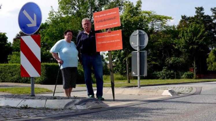 protest verkehrsinsel glöwen-3