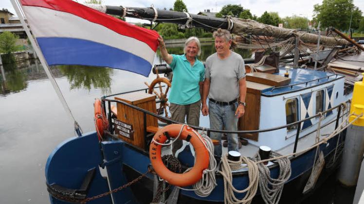 Die Niederländer Ardi und Joep Steegmans sind auf dem Weg von Amsterdam nach Stettin.   