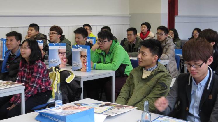 Derzeit studieren etwa 60 junge Chinesen am FHM Baltic College Schwerin.  