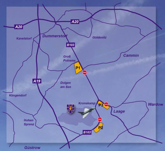 Die Luftwaffe hat zum Tag der offenen Tür großflächige Parkplätze eingerichtet: P1 35 000 Fahrzeuge, P2 5000 Fahrzeuge und P3 11 000 Fahrzeuge. Die Luftwaffe hat zum Tag der offenen Tür großflächige Parkplätze eingerichtet: P1 35 000 Fahrzeuge, P2 5000 Fahrzeuge und P3 11 000 Fahrzeuge.