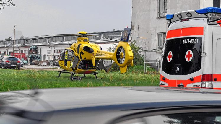 Rettungshubschrauber in der Steegener Chaussee.