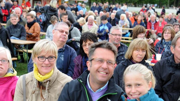 Sichtlich gut unterhalten: Tausende Schweriner waren dabei.