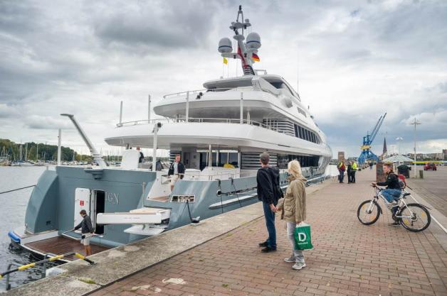 Rostock hofft auf mehr Anläufe der Super-Luxusklasse.