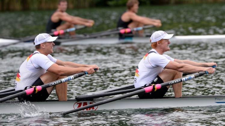 Silber oder Bronze ist Sonntag im WM-Finale möglich für Stephan Krüger (rechts) und Hans Gruhne. Silber oder Bronze ist Sonntag im WM-Finale möglich für Stephan Krüger (rechts) und Hans Gruhne.