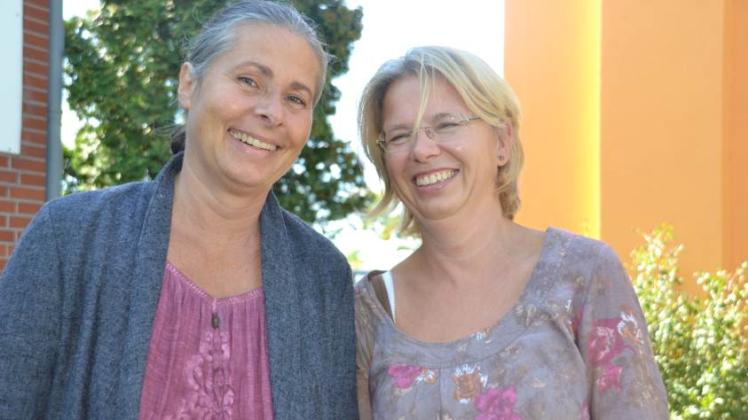 Ute Stöwing (links) und Meike Bläsi  bieten ein Seminar zur Berufsorientierung an.  