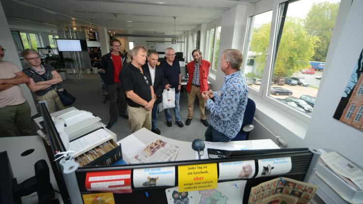Die Redakteure des Pinneberger Tageblatts erklärten den Besuchern die Arbeitsabläufe einer modernen Zeitungsredaktion. 