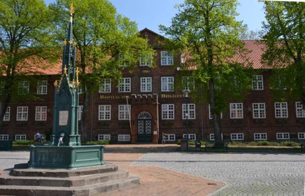 Das Hospital zum Heiligen Geist am Schloßplatz,13 Uhr, Führung durch Angelika Stolley. Das Hospital zum Heiligen Geist am Schloßplatz,13 Uhr, Führung durch Angelika Stolley.