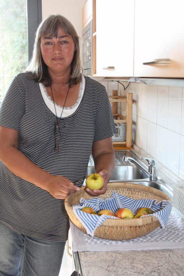 In der Kita-Küche gibt es immer frische Äpfel für die Schützlinge von Birgit Lameyer. 