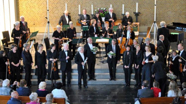 Das Collegium musicum musizierte mit dem Kammerorchester Scheersberg bereits in Glücksburg... 