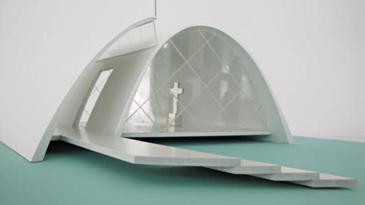 So sieht der Niemeyer-Entwurf aus: Zwei einander überschlagende Stahlbetonschalen mit verglasten Fensterfronten. 
