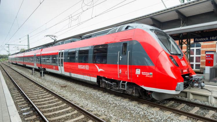Die neuen Talent 2-Züge haben die alten Doppelstockwagen abgelöst. 23 dieser Elektrotriebzüge sind in Rostock im Einsatz. 