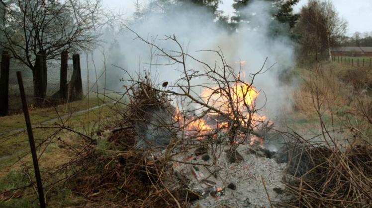 Ab 1. Oktober können pflanzliche Gartenabfälle verbrannt werden. 