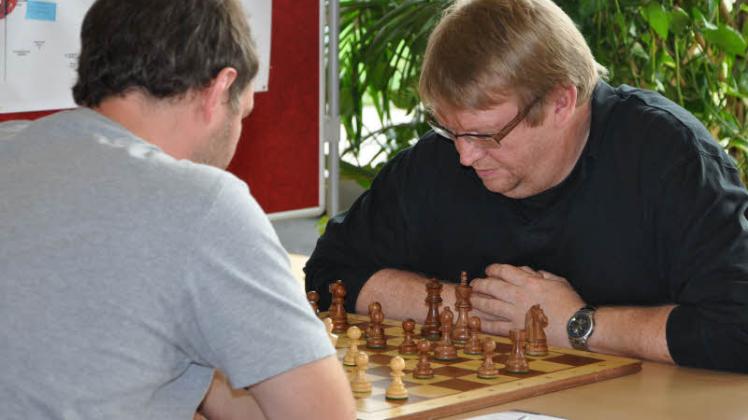 Auch Vorsitzender Volker Brandt beteiligte sich aktiv am Turnier.