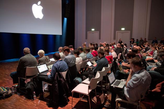 Bei Apple am Kurfürstendamm wird am 16.10.2014 in Berlin eine neue Generation des iPad-Tablets vorgestellt.