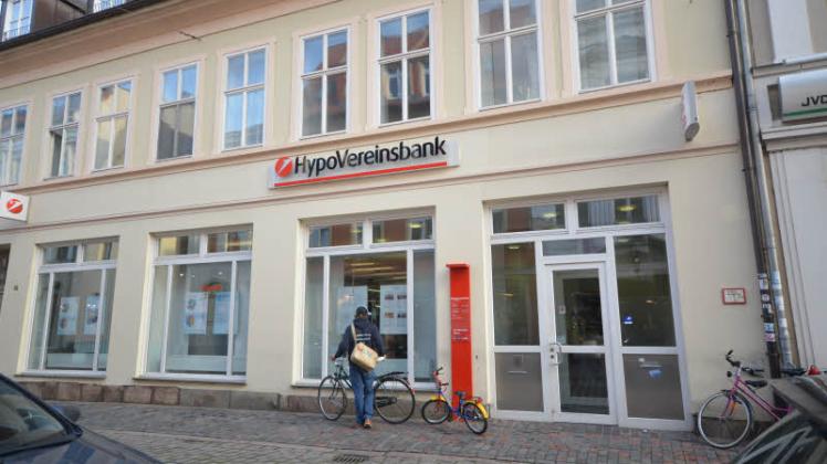 Ende November schließt die Filiale der Hypo-Vereinsbank in der Güstrower Mühlenstraße. 
