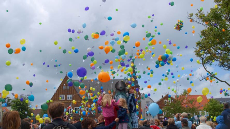Solche bunten Bilder würden Bredstedt in Zukunft fehlen, sollte das Kinderfest 2015 abgesagt werden müssen. 