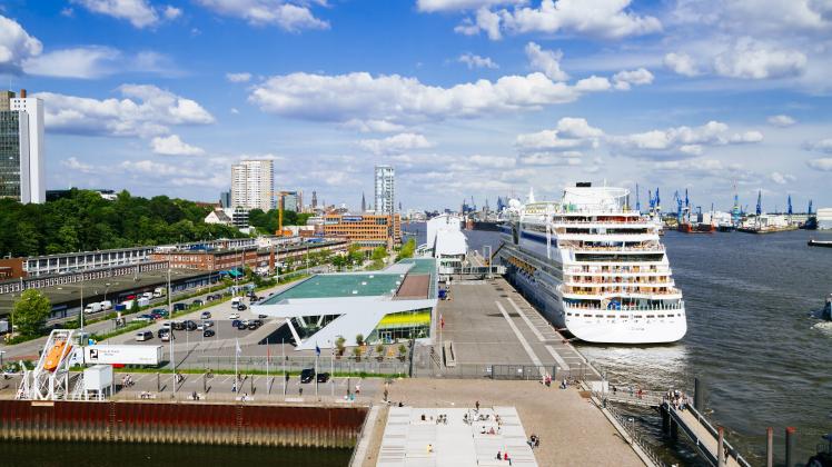Das Kreuzfahrtterminal in Hamburg-Altona.