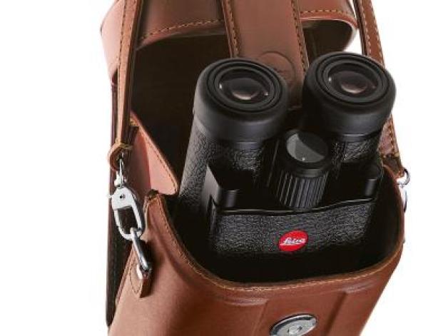 Gut transportierbar: Kleine und leichte Ferngläser wie das Leica Ultravid 8x20 BL (700 Euro) sind in der Regel eher für den sogenannten Nahbereich geeignet. Foto: Leica Gut transportierbar: Kleine und leichte Ferngläser wie das Leica Ultravid 8x20 BL (700 Euro) sind in der Regel eher für den sogenannten Nahbereich geeignet. Foto: Leica