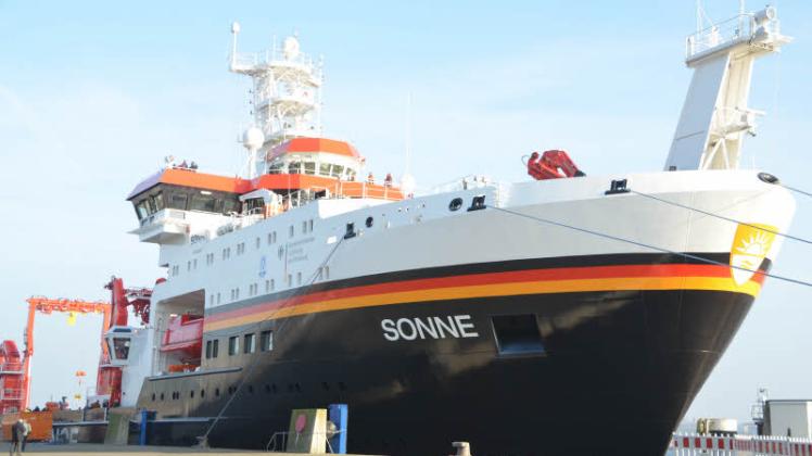Sie gilt als das modernste Forschungsschiff weltweit: Die „Sonne“ strahlte gestern im goldenen Morgenlicht am Ostseekai. 
