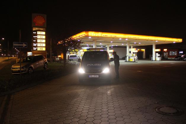 Bewaffneter Räuber überfällt Tankstelle in Rostock Lütten Klein