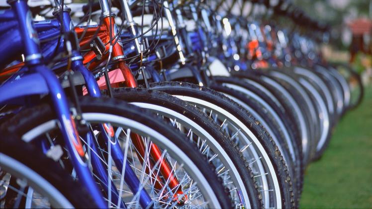 Geführte Radtouren werden für Anbieter teuer, denn sie müssen gebührenpflichtig angemeldet werden.