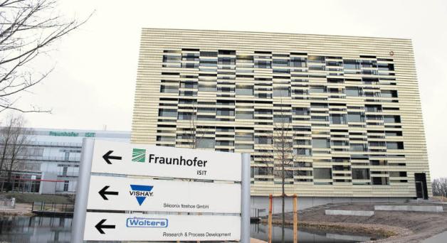 Zukunftsweisend: Mit dem neuen Reinraum verdoppelt das Fraunhofer-Institut ISIT seine Reinraumfläche.  