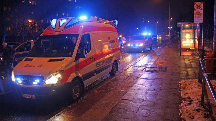 12-jähriger Junge bei Unfall in Rostock von Auto erfasst und  schwer verletzt