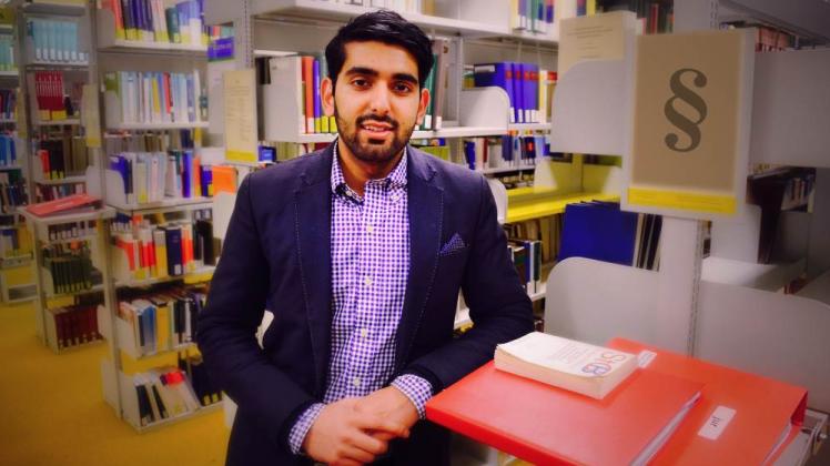 Der 21-jährige Hamed Chaudhry, dessen Eltern aus Indien stammen, studiert Jura in Kiel.  