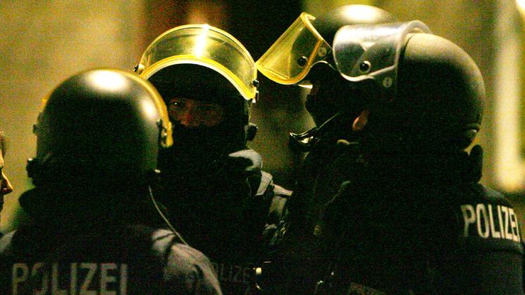 Mädchen als Geiseln in der Gewalt ihres Vaters