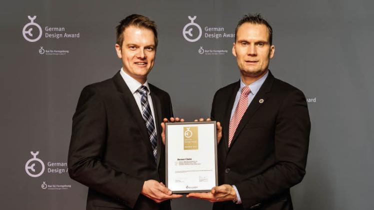 Die Berner-Geschäftsführer Malte Schneider (links) und Thomas Hinrichs freuen sich über die Verleihung des German Design Awards.   en  