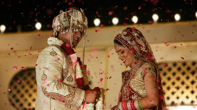Hochzeiten werden in Indien traditionell von der Familie der Braut bezahlt.