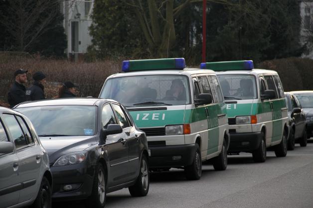 Erneut entwichener Straftäter in Rostock gesehen - Polizeieinsatz